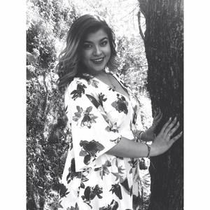 Meet your Posher, Alejandra